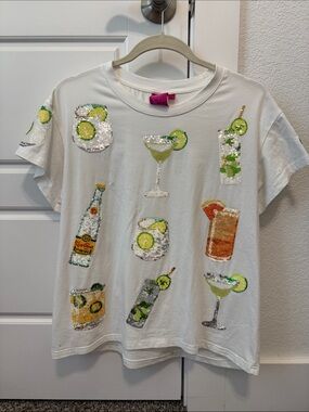 QUEEN OF SPARKLES White Sequin Cocktail Motif Tee